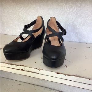 Black Platform Shoes